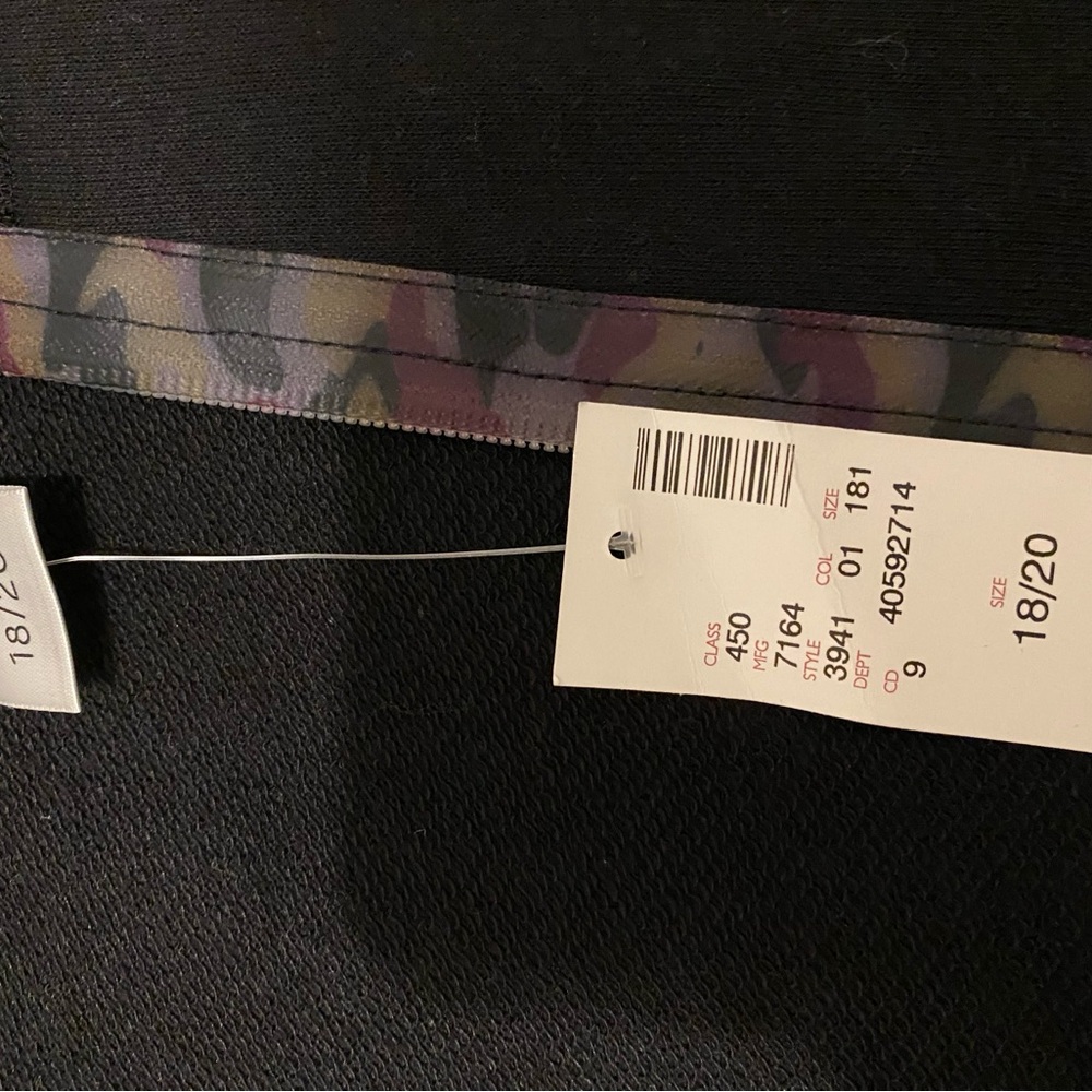 Black active sweatshirt with Multicolor Trim